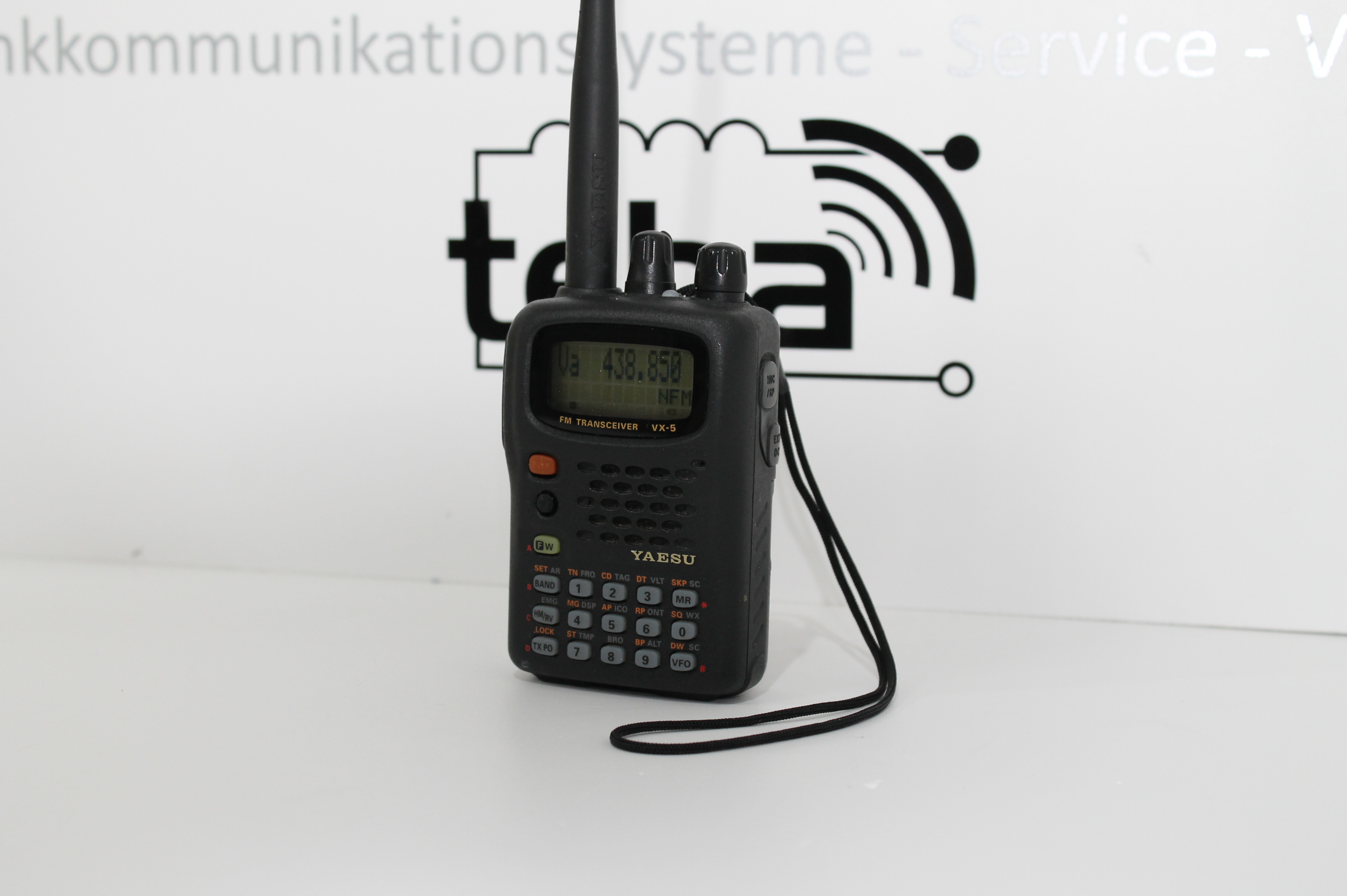 Yaesu VX - 5 Triple Band Transceiver - Messplatz getestet - TOP